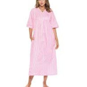 Casual Nights Plus Sz 3X Zip Front Seersucker Nightgown Pink White Striped Maxi